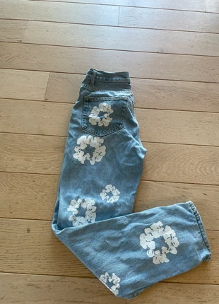 Jean denim tears, marke: Denim Tears, zustand: Sehr gut, größe: S, 60,00 €, 63,70 € inklusive Vinted-Käuferschutz