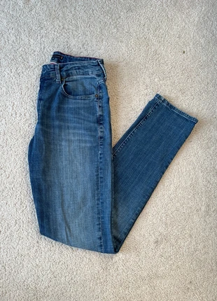 Jean Bleu Tommy Hilfiger, marke: Tommy Hilfiger, zustand: Sehr gut, größe: W30 | DE 46, 8,00 €, 9,10 € inklusive Vinted-Käuferschutz