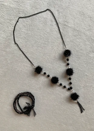 Black gothic necklace and bracelet, marke: Vintage Dressing, zustand: Sehr gut, 3,00 €, 3,85 € inklusive Vinted-Käuferschutz