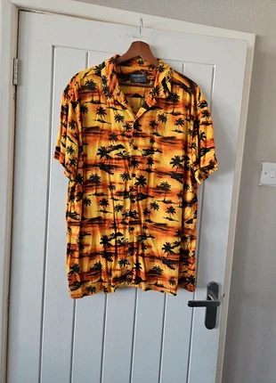Mens holiday shirt. Size L. Relaxed fit. Primark, brand: Primark, condition: Very good, size: L, £2.99, £3.84 includes Buyer Protection