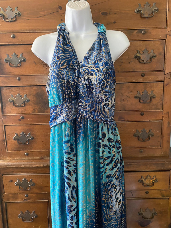 Woman’s Halter Style Maxi Dress Size XL by Shoreline 1