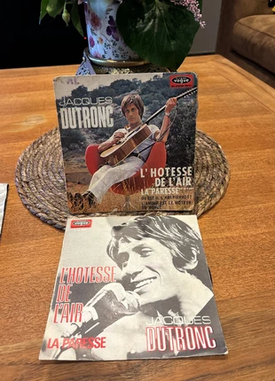 2 vinyles 45t Jacques dutronc, estado: Bueno, 6,00 €, 7,00 € Protección al comprador incluida