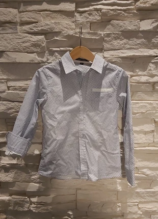 Camicia aston martin, marque: Aston Martin, état: Très bon état, taille: 24-36 mois / 92 cm, 10,00 €, 11,20 € Protection acheteurs incluse