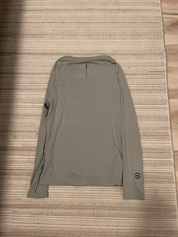 Long sleeve 3