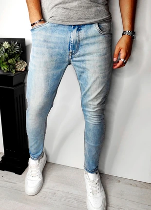 Jean straight stretch bleu clair frilivin W36, marque: Frilivin, état: Très bon état, taille: XL, 12,00 €, 13,30 € Protection acheteurs (Pro) incluse