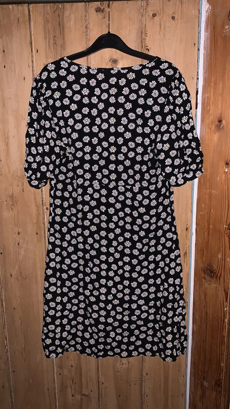 Primark sales daisy dress