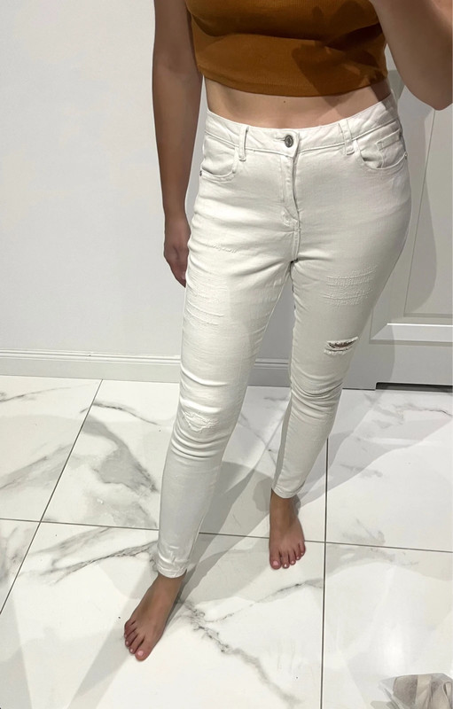 Białe spodnie 1