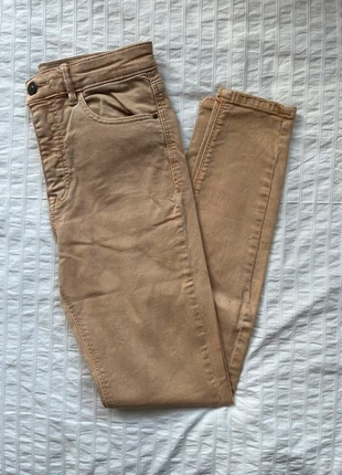Camel Skinny Jeans Stradivarius Size 36 Like New, marque: Stradivarius, état: Bon état, taille: S / 36 / 8, 4,00 €, 4,90 € Protection acheteurs incluse