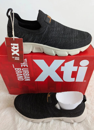 Baskets légères XTI – Homme – Pointure 41 – Noires confort extrême, marque: XTI, état: Neuf avec étiquette, taille: 41, 35,99 €, 38,49 € Protection acheteurs (Pro) incluse