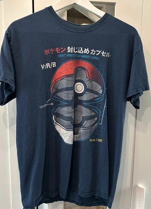 T-shirt Pokémon pokéball - taille L, marke: Nintendo, zustand: Gut, größe: L, 5,00 €, 5,95 € inklusive Vinted-Käuferschutz
