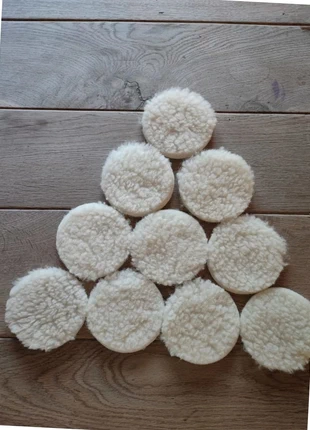 Petit rond |Couleur blanc | 100% laine, marque: DT collection, état: Neuf sans étiquette, 4,00 €, 4,90 € Protection acheteurs incluse