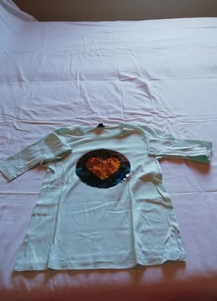 Maglietta bimba , marca: Kiabi, estado: Bom, tamanho: 10 anos / 140 cm, €1.00, €1.75 inclui Proteção do Comprador