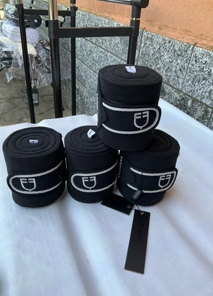 Fasce per cavalli, merk: Equestro, staat: Nieuw met prijskaartje, € 60,00, € 63,70 inclusief Kopersbescherming