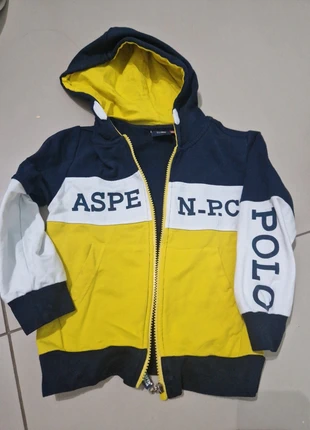 Felpa bimbo , marke: ASPEN POLO CLUB, zustand: Gut, größe: 4 Jahre / 104, 7,00 €, 8,05 € inklusive Vinted-Käuferschutz