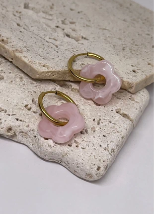 Boucles d’oreilles créoles dorées pendentifs fleurs acryliques translucides / acier inoxydable, marke: ma shoop, zustand: Sehr gut, 13,00 €, 14,35 € beinhaltet Vinted-Käuferschutz Pro