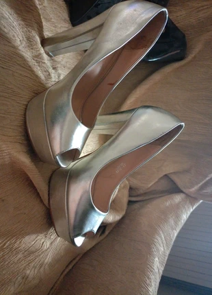 Scarpe argentate, état: Neuf sans étiquette, taille: 40, 6,00 €, 7,00 € Protection acheteurs incluse