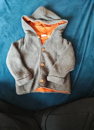 Tussen jasje hema, marque: Hema, état: Très bon état, taille: 3-6 mois / 62 cm, 3,50 €, 4,38 € Protection acheteurs incluse