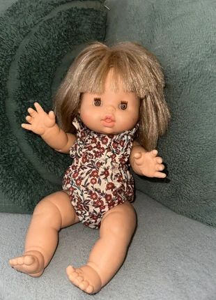 Vends magnifique poupée Minikane, marke: Minikane, zustand: Sehr gut, größe: 3 Jahre / 98, 45,00 €, 47,95 € inklusive Vinted-Käuferschutz