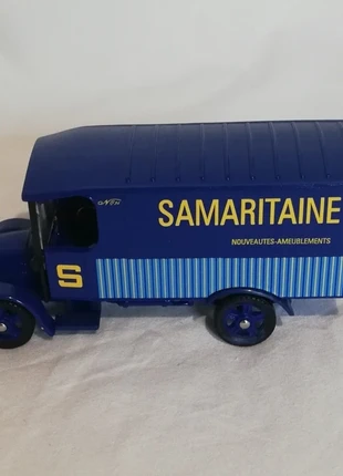 Camion La Samaritaine, marke: CORGI, zustand: Neu, mit Etikett, 35,00 €, 37,45 € inklusive Vinted-Käuferschutz