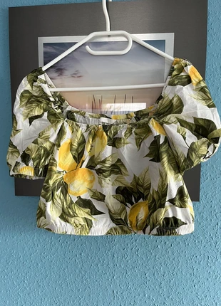 Lemon Off-Shoulder-Top, brand: H&M, condizioni: Ottime, taglia: M / IT 42 / EU 38, €4.00, €4.90 include la Protezione acquisti