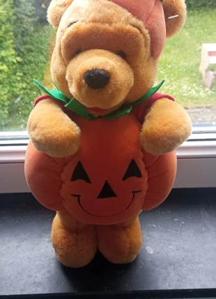 Peluche winnie haloween (Disney), marque: Disneyland Paris, état: Neuf sans étiquette, taille: Prématuré, jusqu'à 44cm, 14,00 €, 15,40 € Protection acheteurs incluse