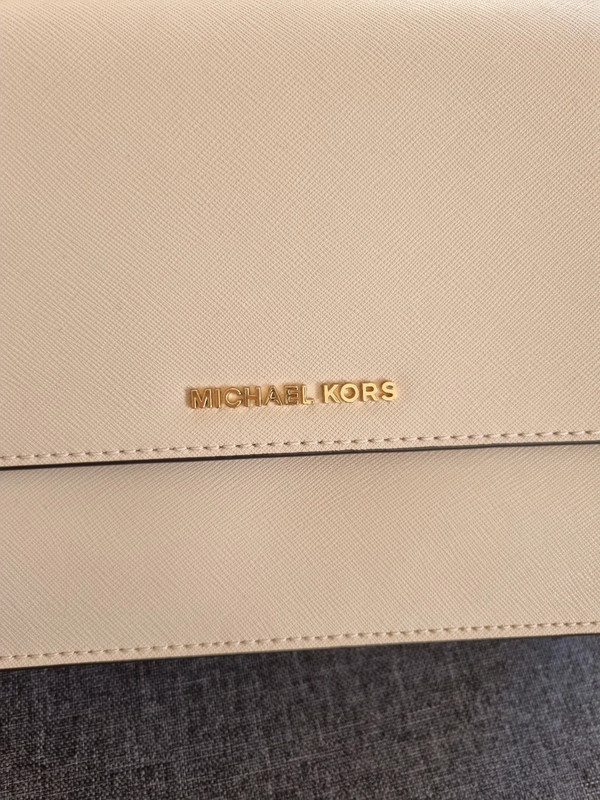 Michael Kors Daniela Large Saffiano Leather Crossbody Bag - Vinted