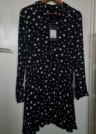 Korte jurk met sterrenmotief, knoopsluiting, maat L van The Sting, marque: The Sting, état: Neuf avec étiquette, taille: L / 40 / 12, 8,00 €, 9,10 € Protection acheteurs incluse