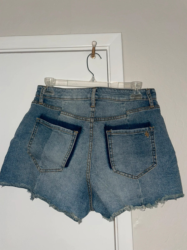 Denim shorts, Frayed Jeans 2