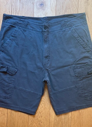 short cargo wrangler noir y2k, brand: Wrangler, condition: Very good, size: XL, €29.99, €32.19 includes Buyer Protection