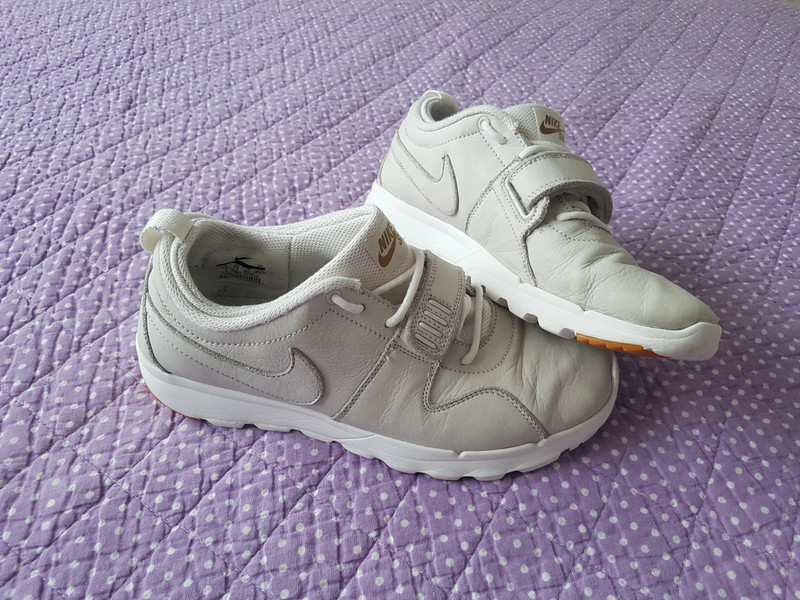 Nike SB Trainerendor Premium - [Size: Eur42](812975-144) -