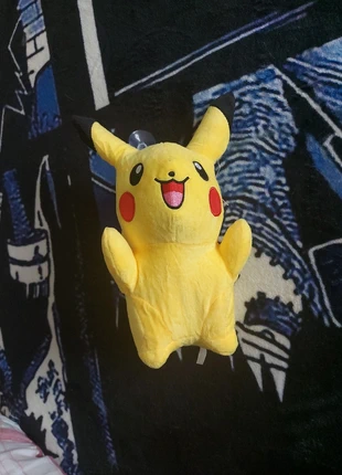 Peluche Pikachu, merk: Pikachu, staat: Nieuw zonder prijskaartje, maat: Prematuur, tot 44 cm, € 3,00, € 3,85 inclusief Kopersbescherming
