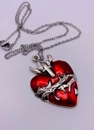 Bellissima collana in acciaio con ciondolo cuore tra il filo spinato amore love, marque: nessuno, état: Neuf sans étiquette, 4,00 €, 4,90 € Protection acheteurs incluse