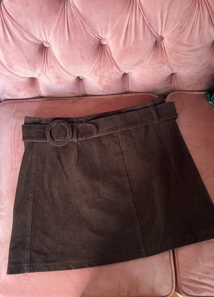 Primark Dark Brown Corduroy Skirt with Belt, marque: Primark, état: Neuf sans étiquette, taille: XL / 42 / 14, 5,00 €, 5,95 € Protection acheteurs incluse