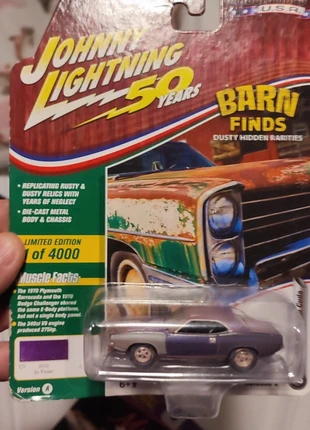 Johnny lightning barn find 1970 Playmouth cuda, marca: Johnny Lightning, estado: Novo com etiquetas, tamanho: Tamanho único, €50.00, €53.20 inclui Proteção do Comprador Pro