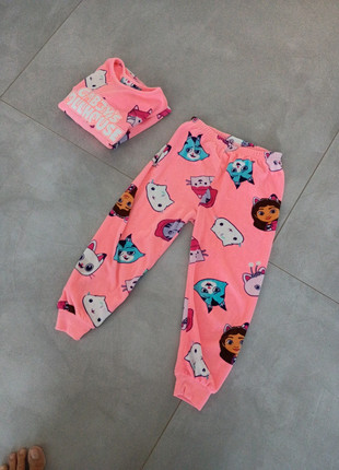 #pijamas #gabbythedollhouse #pigiamabambina3anni, marke: Primark, zustand: Sehr gut, größe: 4 Jahre / 104, 3,00 €, 3,85 € inklusive Vinted-Käuferschutz