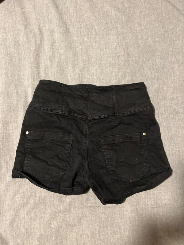 Short mezclilla marca Terranova 2