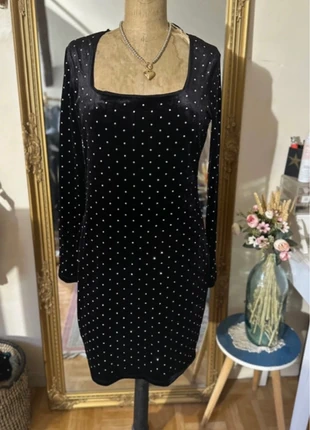 Robe en velours noir strassée- H&M -Taille M, merk: H&M, staat: Heel goed, maat: M / 38 / 10, € 6,00, € 7,00 inclusief Kopersbescherming