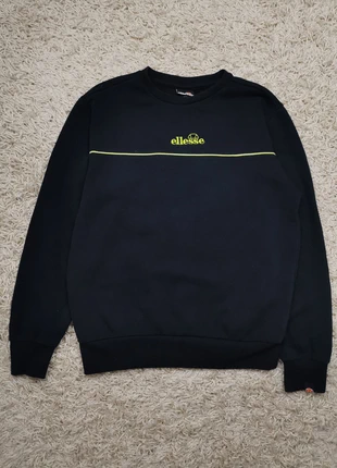 Sweat Ellesse noir en très bon état - Taille M, marque: Ellesse, état: Très bon état, taille: M, 12,50 €, 13,83 € Protection acheteurs incluse