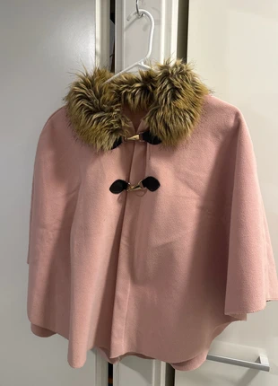 poncho palton taille unique, brand: Unique, condizioni: Ottime, taglia: M / IT 42 / EU 38, €3.00, €3.85 include la Protezione acquisti