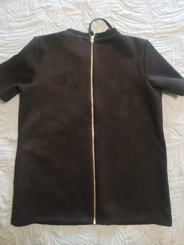 Black shirt Zara, comprida com fecho atrás 2