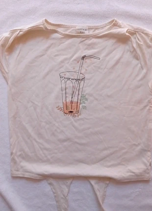 Tee shirt à noué, merk: Carrement Beau, staat: Heel goed, maat: 24-36 maanden / 92 cm, € 4,00, € 4,90 inclusief Kopersbescherming