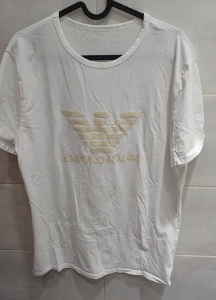 Camiseta de Emporio Armani, marca: Emporio Armani, estado: Bueno, tamaño: M, 5,00 €, 5,25 € Protección al comprador incluida