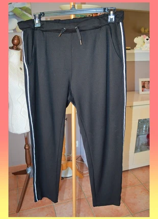 Pantalon droit Esmara noir taille Xl confortable et stylé, marque: Esmara, état: Très bon état, taille: XL / 42 / 14, 9,00 €, 10,15 € Protection acheteurs (Pro) incluse