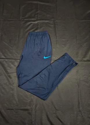 Pantaloni Tuta Nike Blu Vintage da Uomo Taglia : M, brand: Nike, condizioni: Ottime, taglia: M, €13.00, €14.35 include la Protezione acquisti
