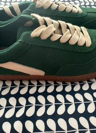 Fatface Fia Retro trainers (uk 5), brand: FatFace, condition: New without tags, size: 5, £40.00, £42.70 includes Buyer Protection