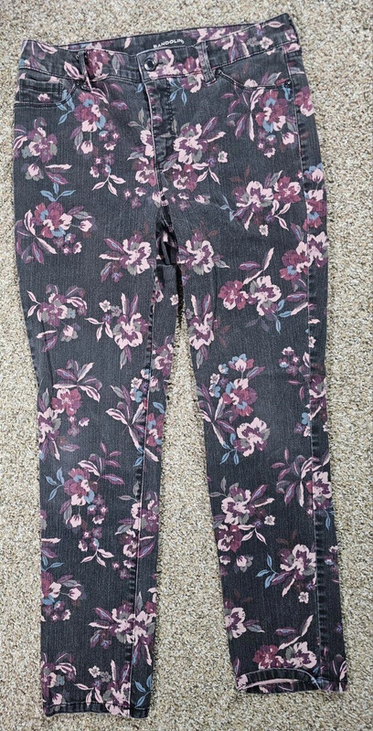 Bandolino Amy Floral Jeans Womens 8 Black Stretch Denim 1