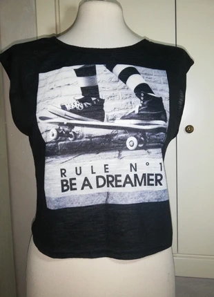 T-shirt nera leggera con stampa bianco e nero tg M, brand: Alcott, condizioni: Ottime, taglia: M / IT 42 / EU 38, €7.00, €8.05 include la Protezione acquisti