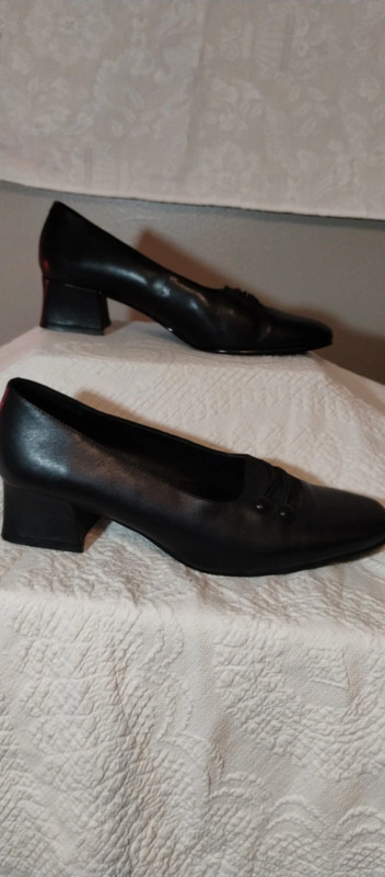 Liz baker dress shoes 1