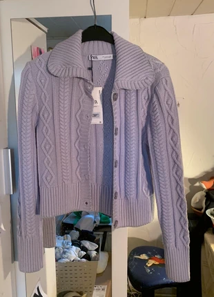 Lila Cardigan Sweater, marque: Zara, état: Neuf avec étiquette, taille: M / 38 / 10, 22,00 €, 23,80 € Protection acheteurs incluse