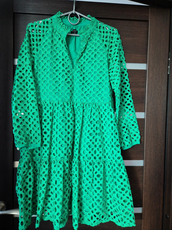 Žalia suknelė 1